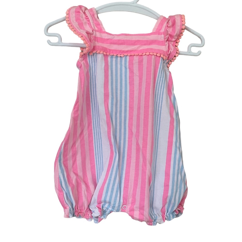 🎉2/$10🎉 Carter’s 12 Month ruffle sleeve striped romper